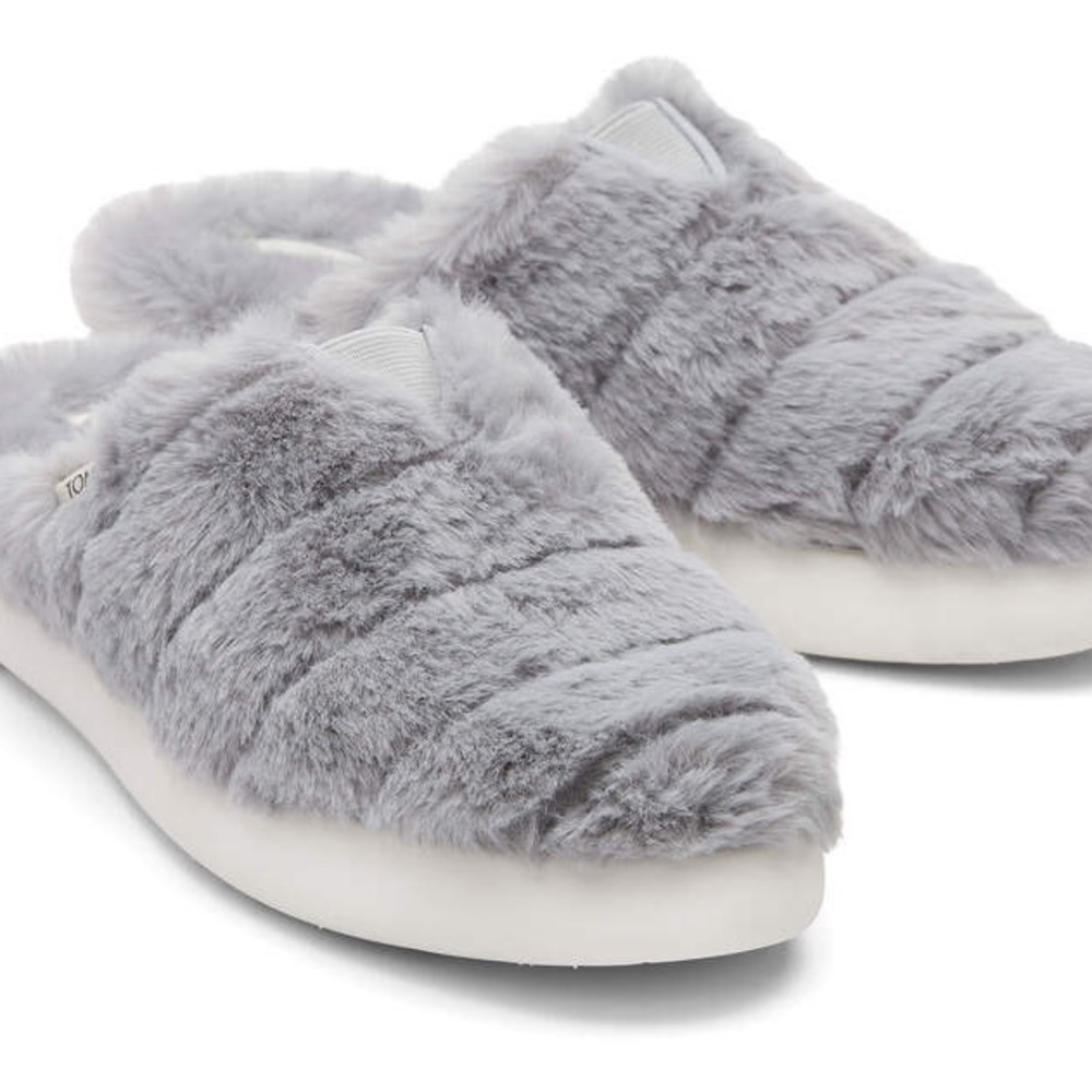 NIB TOMS Mallow Mule Fluff Slippers Size 7.5 Gray